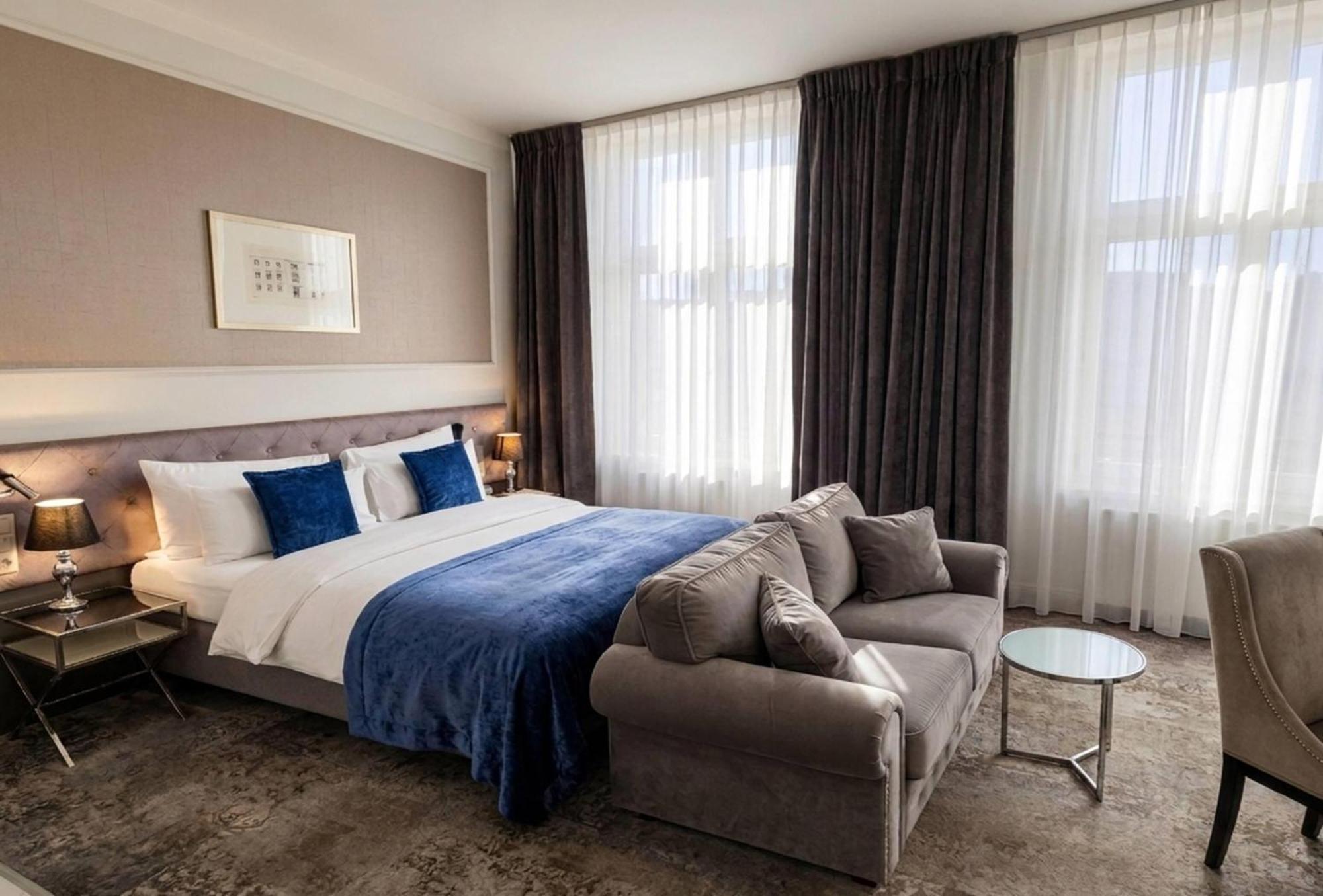 Premium Room,1765435152:JPEG